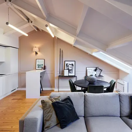 New Duplex In The Heart Of Lisbon, Principe Real 아파트 *
