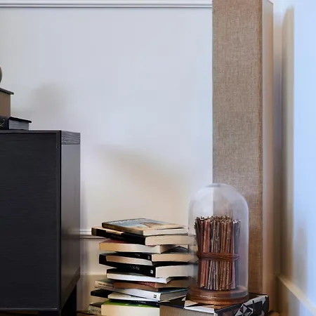 New Duplex In The Heart Of Lisbon, Principe Real Апартаменти Лісабон