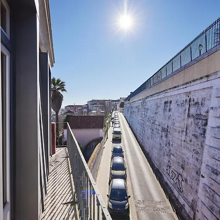 New Duplex In The Heart Of Lisbon, Principe Real * Лісабон