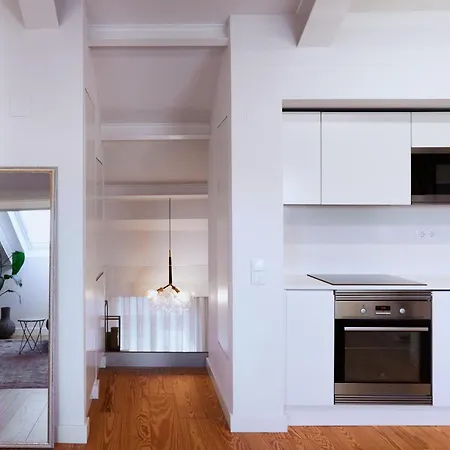 New Duplex In The Heart Of Lisbon, Principe Real Апартаменты Лиссабон