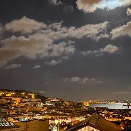 New Duplex In The Heart Of Lisbon, Principe Real *